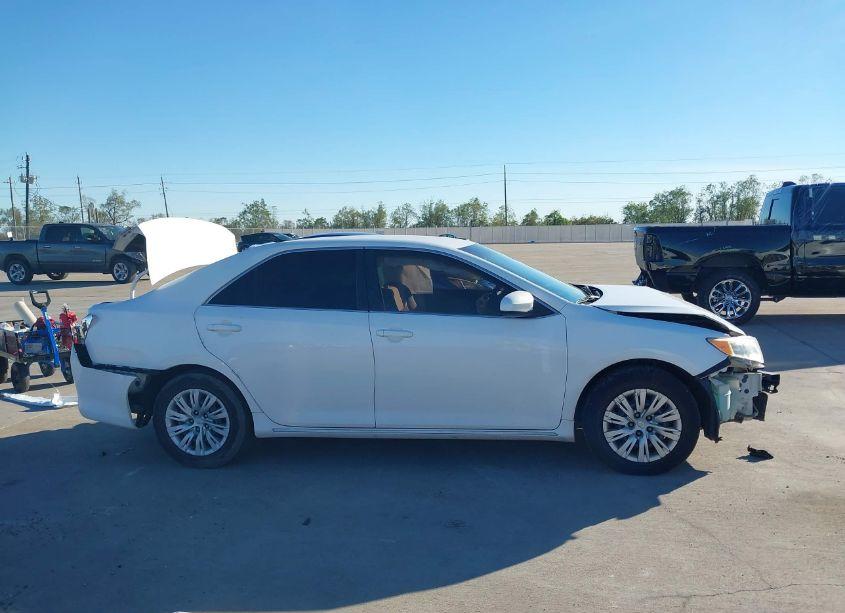 Photo 14 of 2013 Toyota Camry LE (VIN 4T1BF1FK7DU245930)