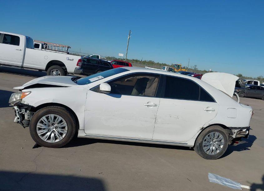 Photo 15 of 2013 Toyota Camry LE (VIN 4T1BF1FK7DU245930)