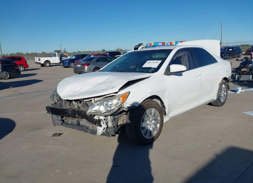 Photo 2 of 2013 Toyota Camry LE (VIN 4T1BF1FK7DU245930)