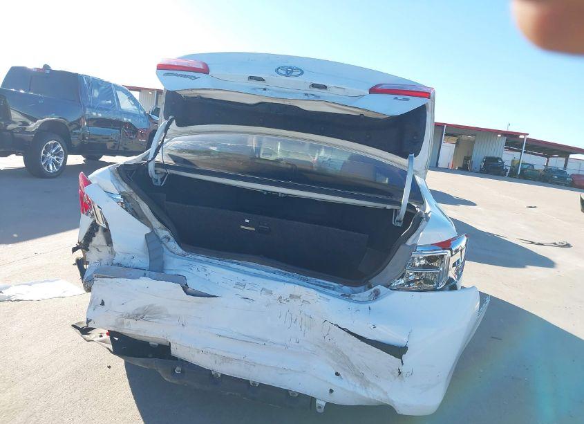 Photo 6 of 2013 Toyota Camry LE (VIN 4T1BF1FK7DU245930)