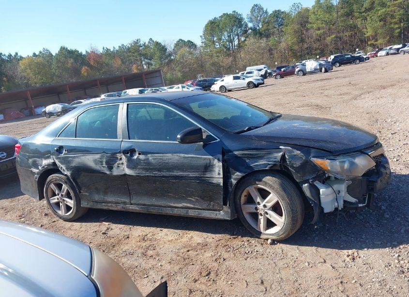 Photo 13 of 2013 Toyota Camry SE (VIN 4T1BF1FK7DU247791)