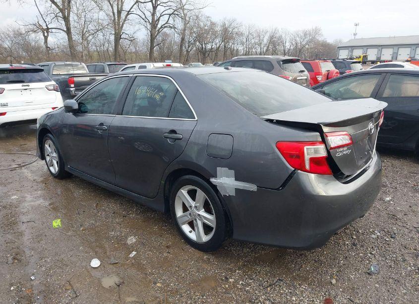 Photo 3 of 2013 Toyota Camry SE (VIN 4T1BF1FK7DU294576)