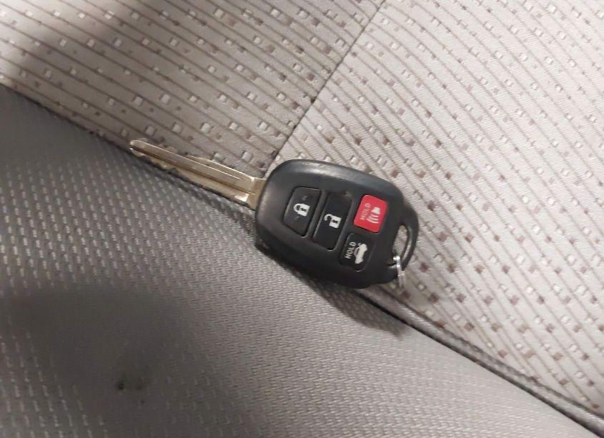 Photo 11 of 2013 Toyota Camry LE (VIN 4T1BF1FK7DU637631)