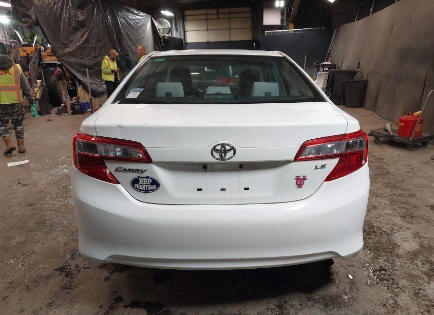 Photo 17 of 2013 Toyota Camry LE (VIN 4T1BF1FK7DU637631)