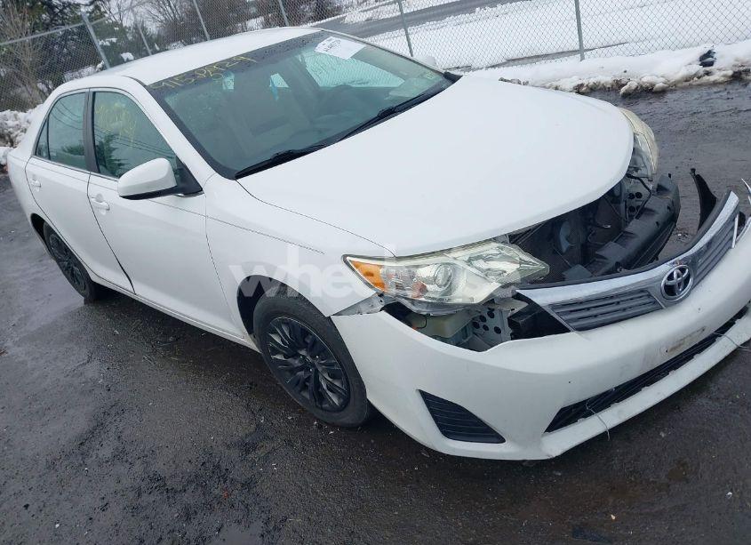 2013 Toyota Camry L (VIN 4T1BF1FK7DU639072) main photo