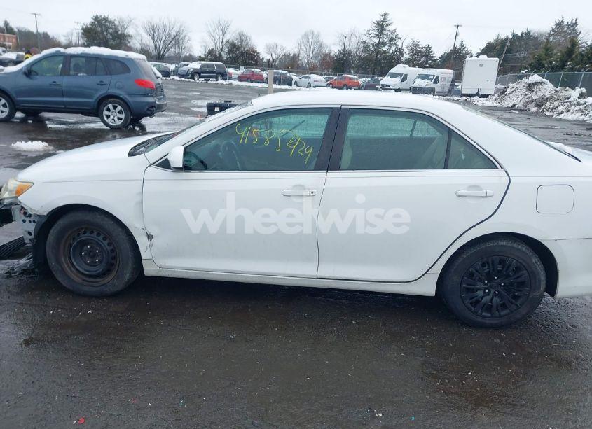 Photo 14 of 2013 Toyota Camry L (VIN 4T1BF1FK7DU639072)