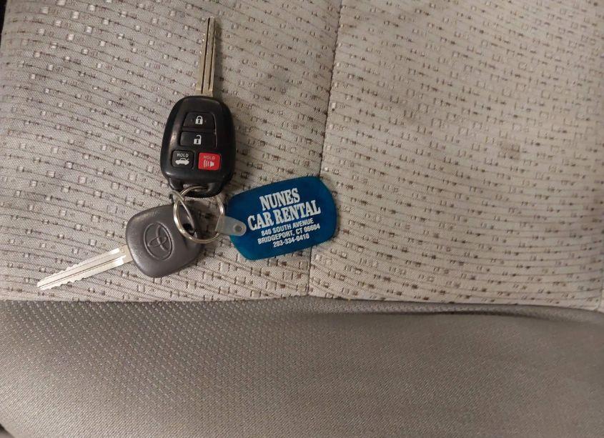 Photo 11 of 2013 Toyota Camry LE (VIN 4T1BF1FK7DU643879)