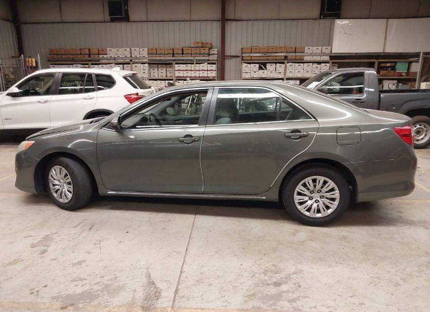 Photo 14 of 2013 Toyota Camry LE (VIN 4T1BF1FK7DU643879)