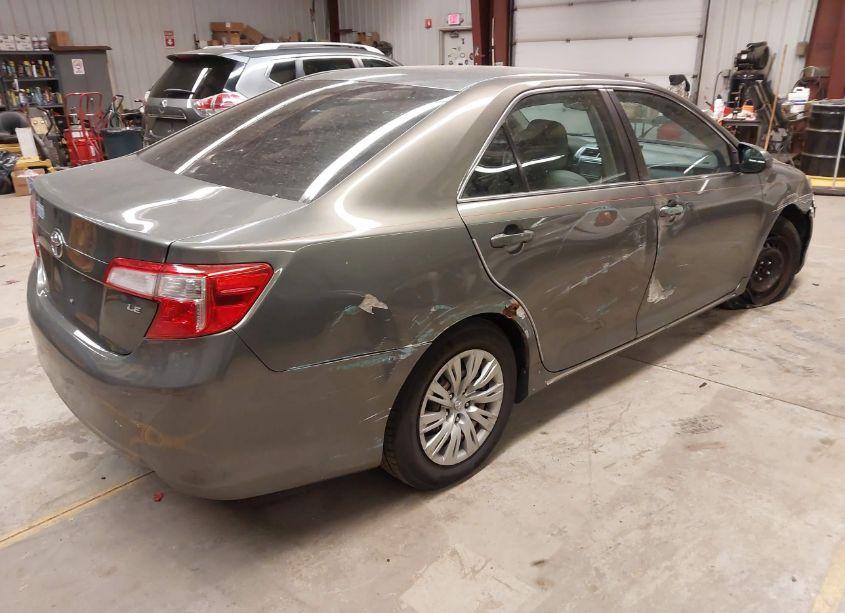 Photo 4 of 2013 Toyota Camry LE (VIN 4T1BF1FK7DU643879)