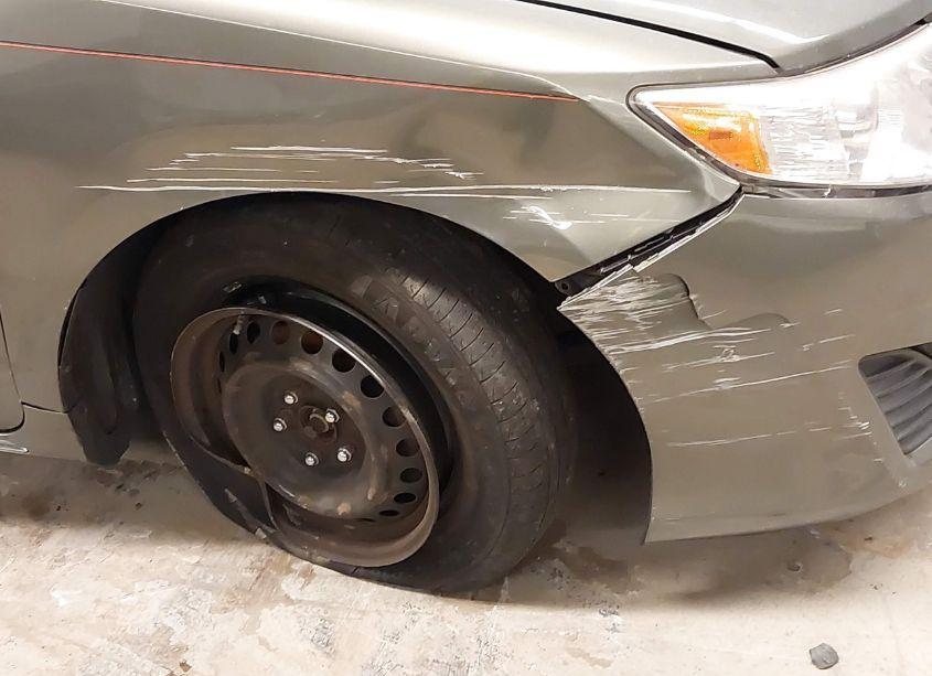 Photo 6 of 2013 Toyota Camry LE (VIN 4T1BF1FK7DU643879)