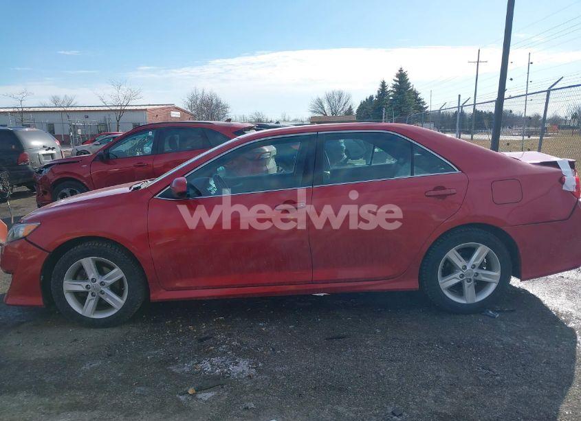 Photo 14 of 2013 Toyota Camry SE (VIN 4T1BF1FK7DU649343)