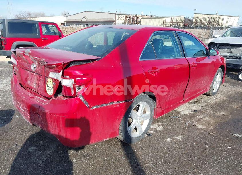 Photo 4 of 2013 Toyota Camry SE (VIN 4T1BF1FK7DU649343)