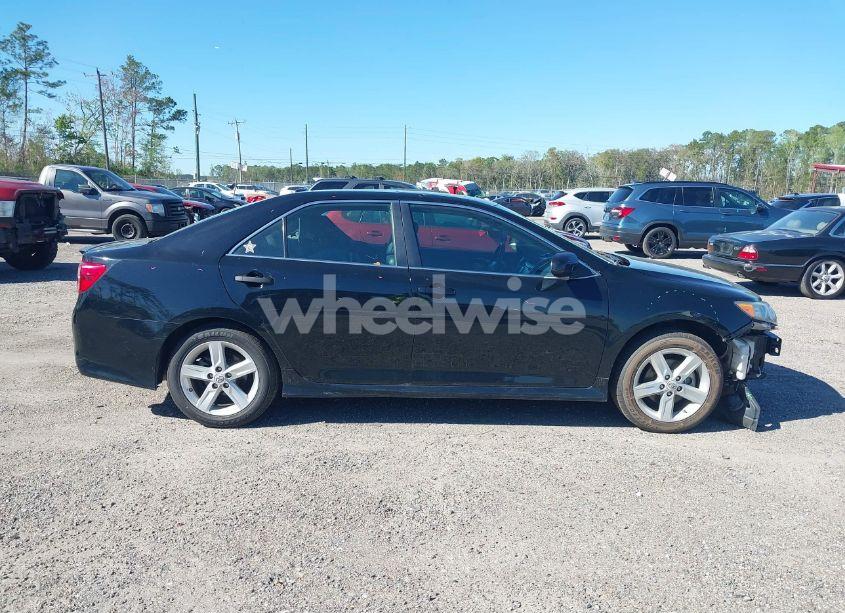 Photo 13 of 2013 Toyota Camry SE (VIN 4T1BF1FK7DU656230)