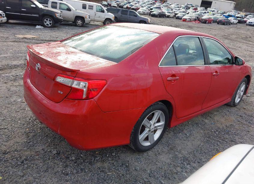 Photo 4 of 2013 Toyota Camry SE (VIN 4T1BF1FK7DU656907)