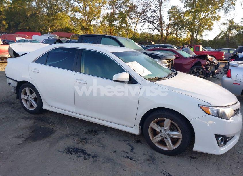 Photo 13 of 2013 Toyota Camry SE (VIN 4T1BF1FK7DU661959)