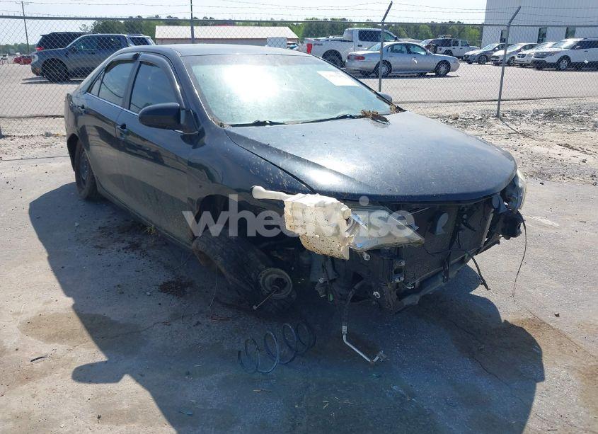 2013 Toyota Camry L (VIN 4T1BF1FK7DU692807) main photo