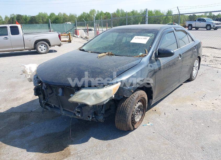 Photo 2 of 2013 Toyota Camry L (VIN 4T1BF1FK7DU692807)