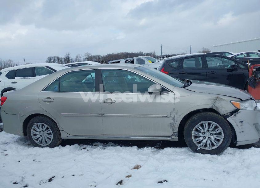 Photo 13 of 2013 Toyota Camry LE (VIN 4T1BF1FK7DU713896)