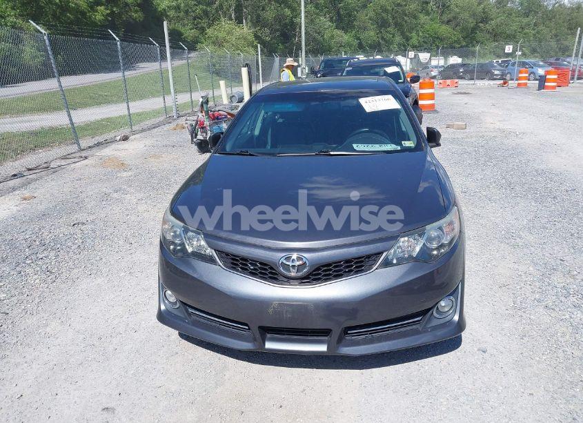 Photo 12 of 2014 Toyota Camry SE (VIN 4T1BF1FK7EU301253)