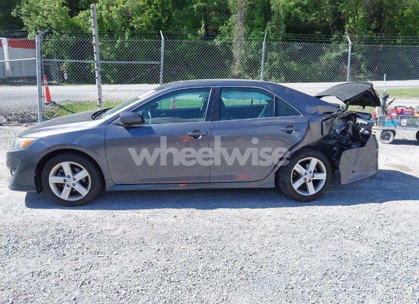 Photo 14 of 2014 Toyota Camry SE (VIN 4T1BF1FK7EU301253)