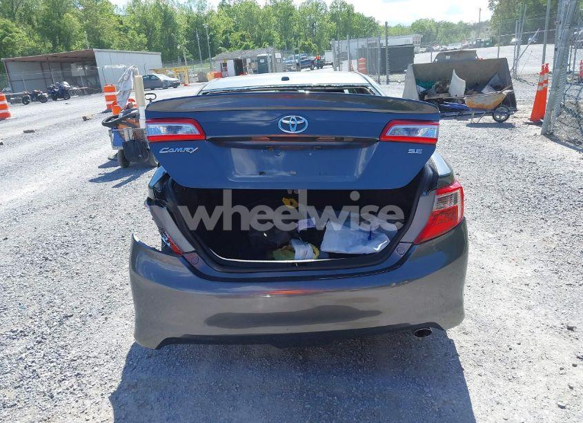 Photo 16 of 2014 Toyota Camry SE (VIN 4T1BF1FK7EU301253)