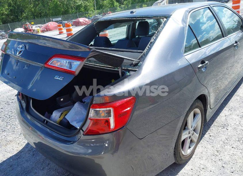 Photo 17 of 2014 Toyota Camry SE (VIN 4T1BF1FK7EU301253)