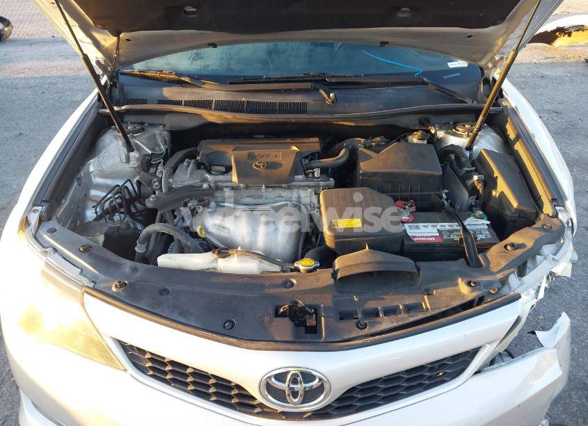 Photo 10 of 2014 Toyota Camry SE (VIN 4T1BF1FK7EU303567)