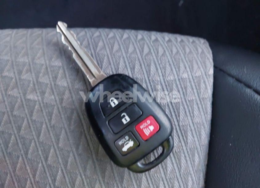 Photo 11 of 2014 Toyota Camry SE (VIN 4T1BF1FK7EU303567)