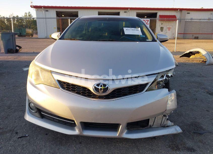 Photo 13 of 2014 Toyota Camry SE (VIN 4T1BF1FK7EU303567)
