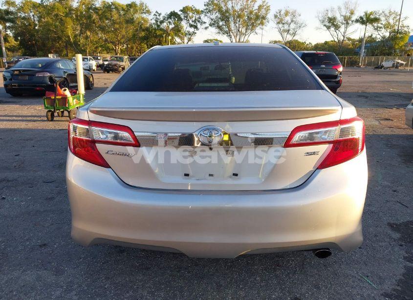 Photo 17 of 2014 Toyota Camry SE (VIN 4T1BF1FK7EU303567)