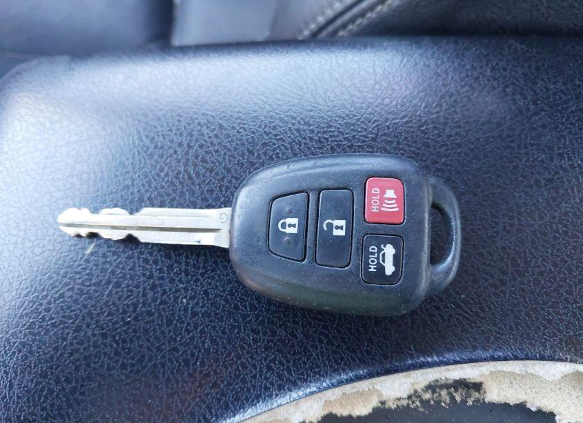 Photo 11 of 2014 Toyota Camry SE SPORT (VIN 4T1BF1FK7EU307599)