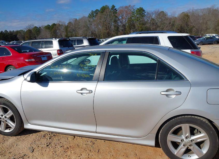 Photo 14 of 2014 Toyota Camry SE (VIN 4T1BF1FK7EU308851)