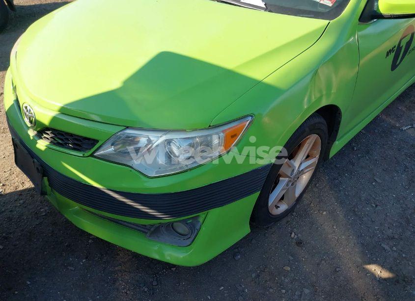 Photo 6 of 2014 Toyota Camry SE (VIN 4T1BF1FK7EU309532)