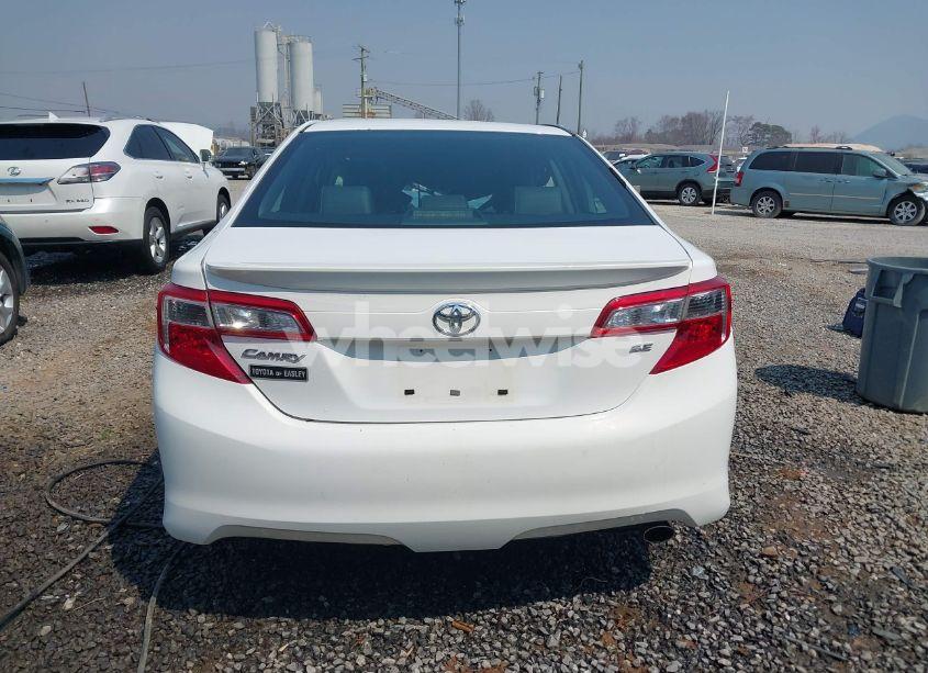 Photo 16 of 2014 Toyota Camry SE (VIN 4T1BF1FK7EU317016)