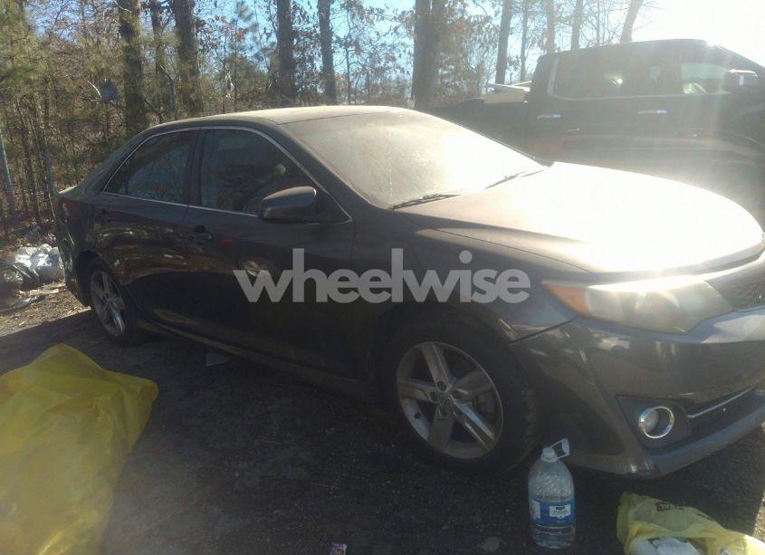 Photo 12 of 2014 Toyota Camry SE (VIN 4T1BF1FK7EU322295)