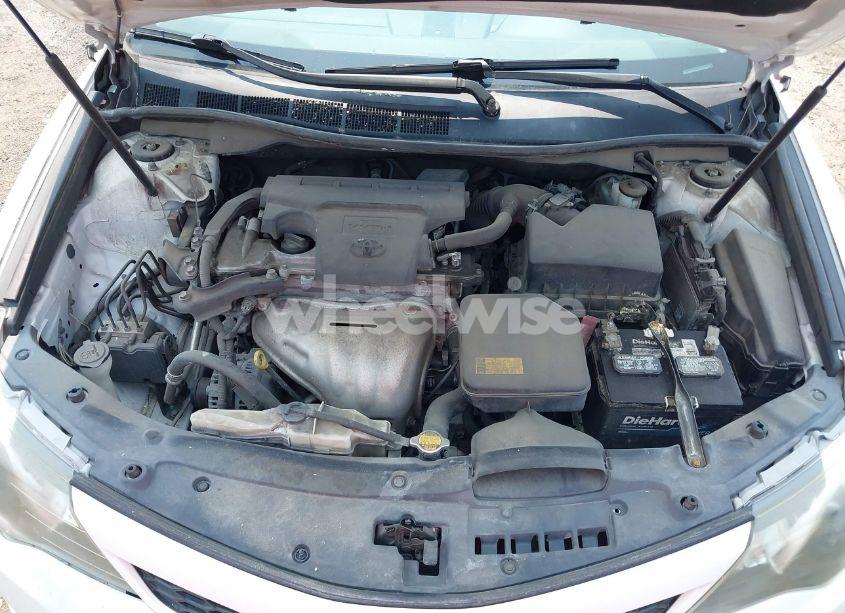 Photo 10 of 2014 Toyota Camry SE SPORT (VIN 4T1BF1FK7EU348038)