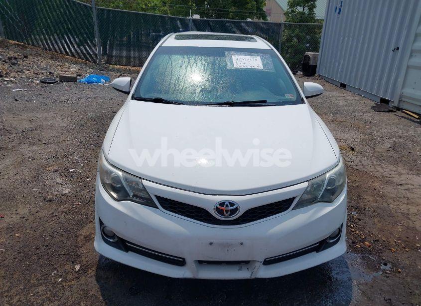 Photo 12 of 2014 Toyota Camry SE SPORT (VIN 4T1BF1FK7EU348038)