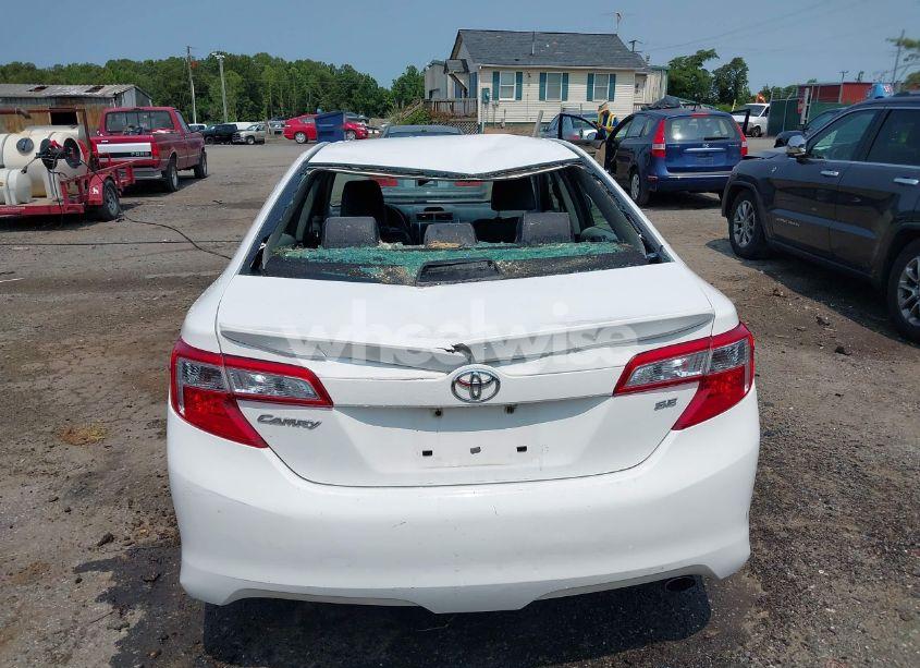 Photo 16 of 2014 Toyota Camry SE SPORT (VIN 4T1BF1FK7EU348038)