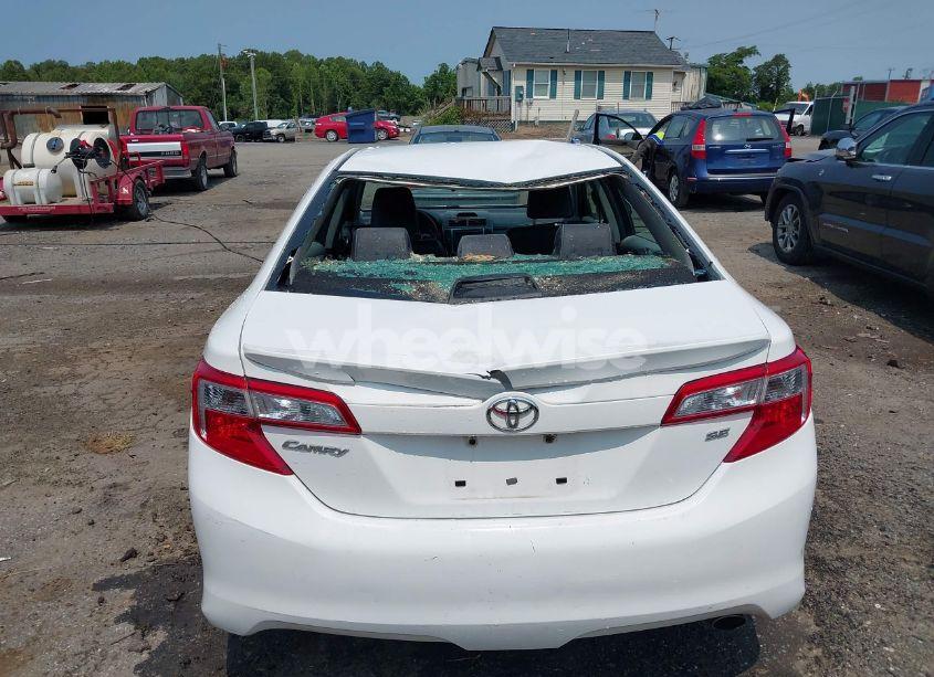 Photo 6 of 2014 Toyota Camry SE SPORT (VIN 4T1BF1FK7EU348038)