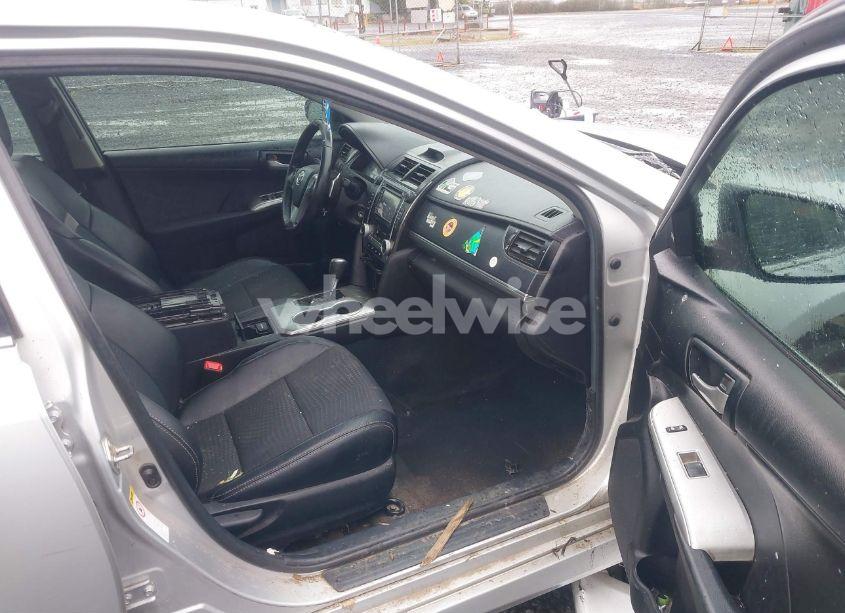 Photo 5 of 2014 Toyota Camry SE (VIN 4T1BF1FK7EU369861)