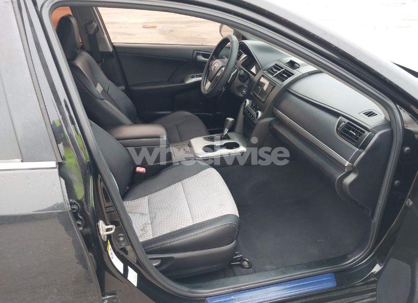 Photo 5 of 2014 Toyota Camry SE (VIN 4T1BF1FK7EU380195)