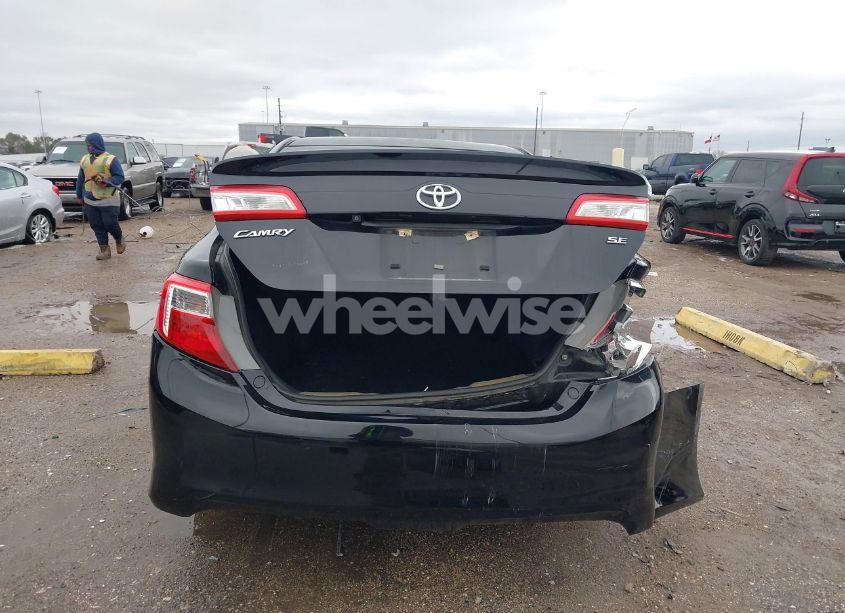 Photo 17 of 2014 Toyota Camry SE (VIN 4T1BF1FK7EU397854)
