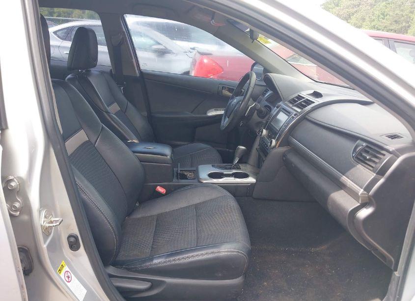 Photo 5 of 2014 Toyota Camry SE (VIN 4T1BF1FK7EU398129)