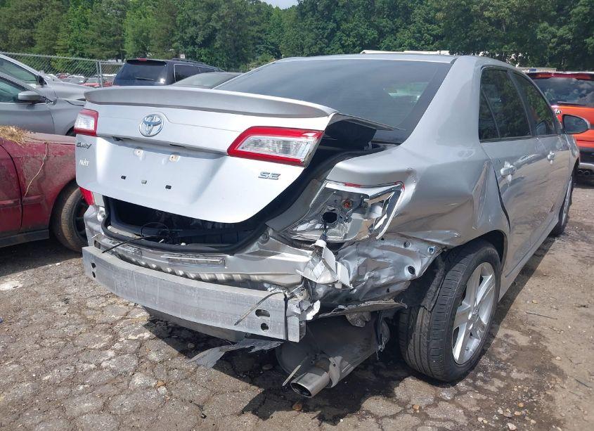 Photo 6 of 2014 Toyota Camry SE (VIN 4T1BF1FK7EU398129)