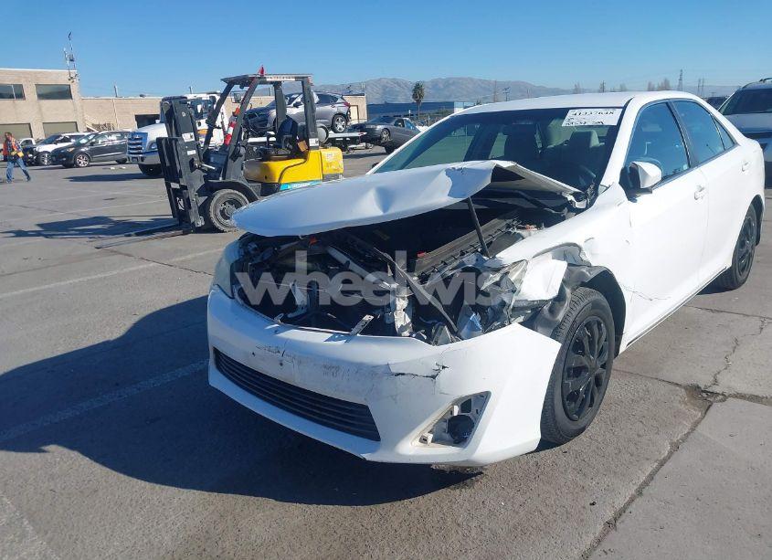 Photo 6 of 2014 Toyota Camry LE (VIN 4T1BF1FK7EU427435)