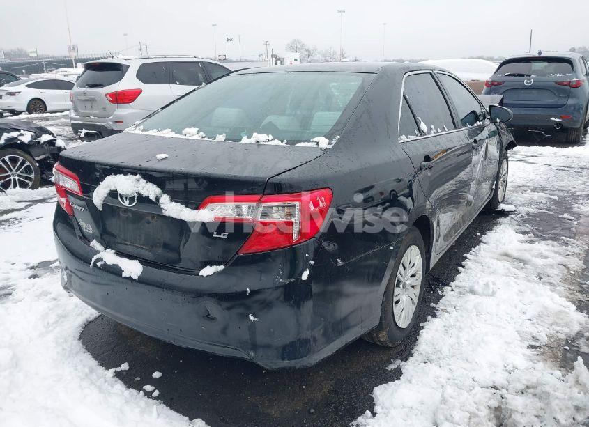 Photo 4 of 2014 Toyota Camry LE (VIN 4T1BF1FK7EU429749)