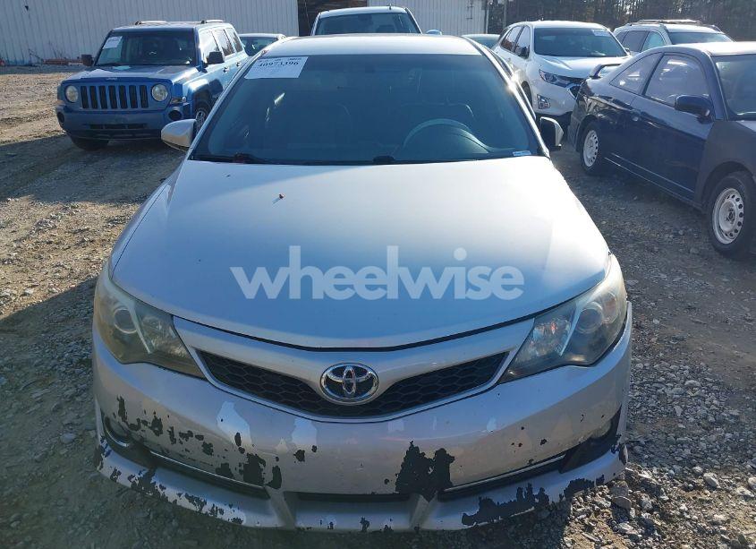 Photo 12 of 2014 Toyota Camry SE (VIN 4T1BF1FK7EU431565)