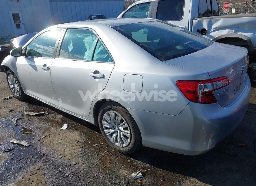 Photo 3 of 2014 Toyota Camry LE (VIN 4T1BF1FK7EU454201)