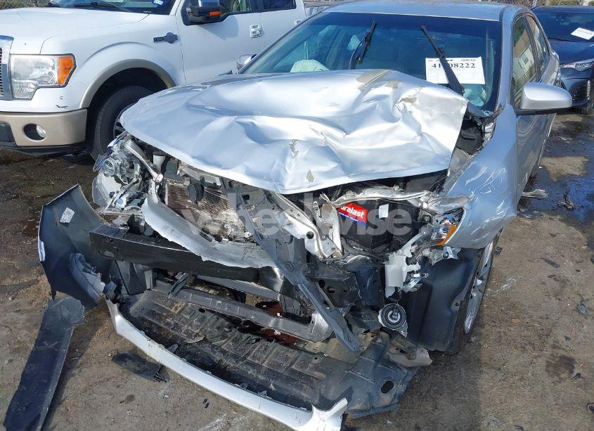 Photo 6 of 2014 Toyota Camry LE (VIN 4T1BF1FK7EU454201)