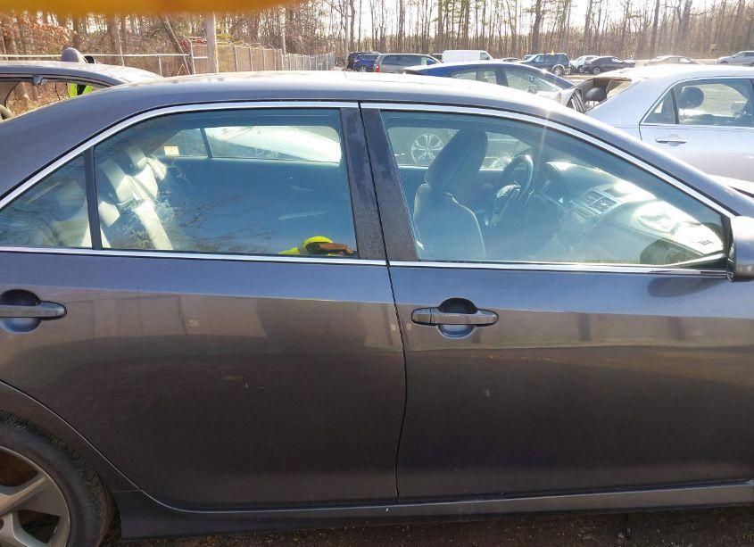 Photo 13 of 2014 Toyota Camry SE SPORT (VIN 4T1BF1FK7EU462332)